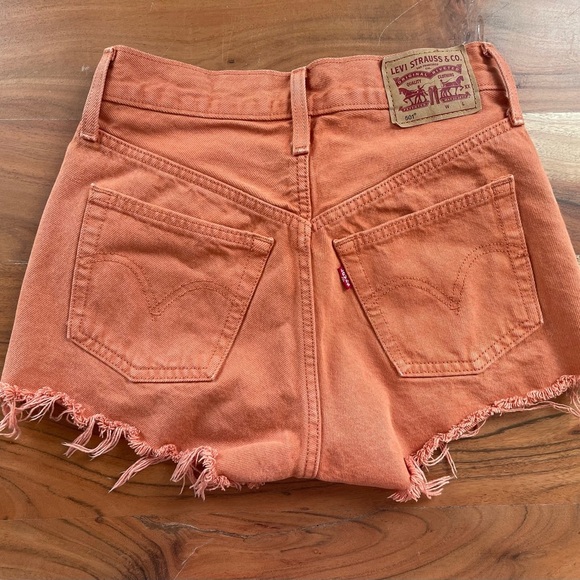 Levi's Burnt Orange Frayed Jean Shorts - Picture 3 of 6